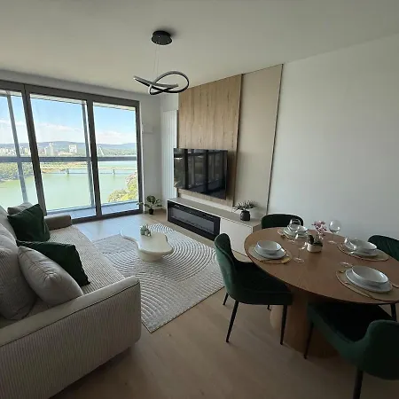 Eurovea Tower 22 - Danube & Castle View * Bratislava
