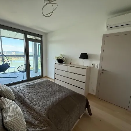 Apartment Eurovea Tower 22 - Danube & Castle View