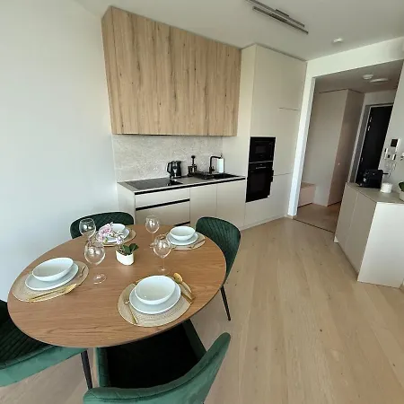 Apartment Eurovea Tower 22 - Danube & Castle View *