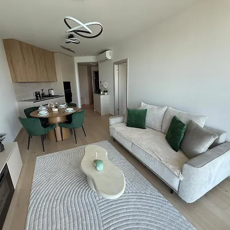 Apartment Eurovea Tower 22 - Danube & Castle View Bratislava