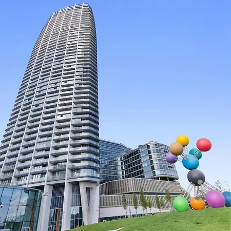 Apartment Eurovea Tower 22 - Danube & Castle View Bratislava
